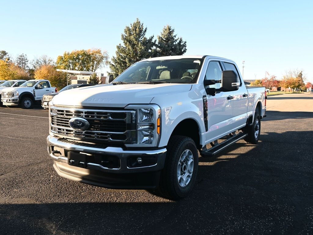 New 2026 Ford F-250 XLT Truck Crew Cab