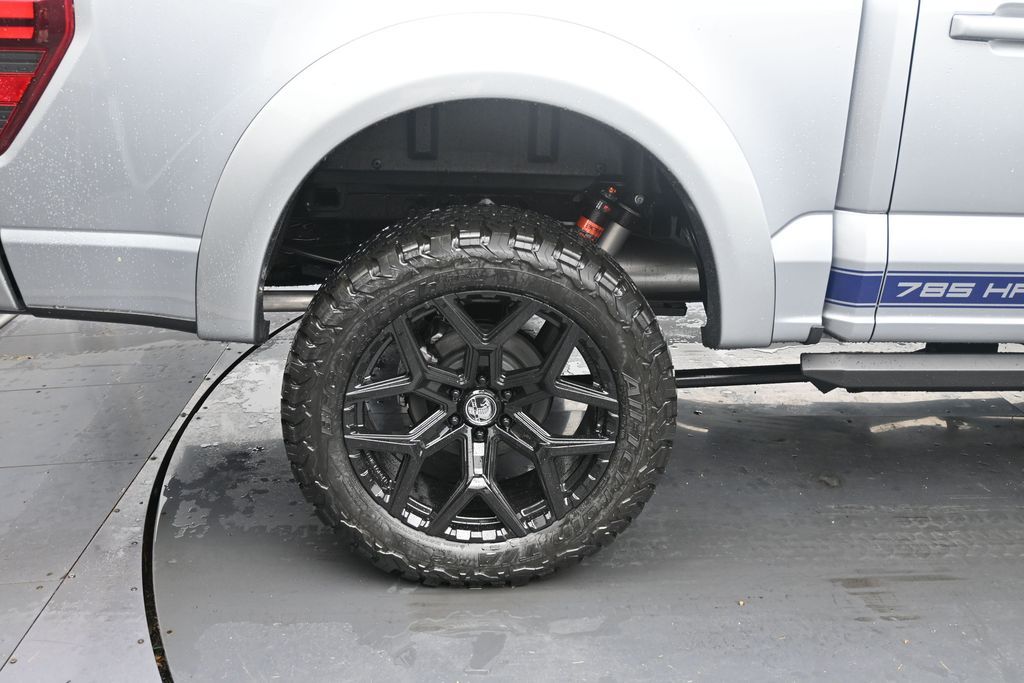 2025 Ford F-150 Lariat - Photo 9