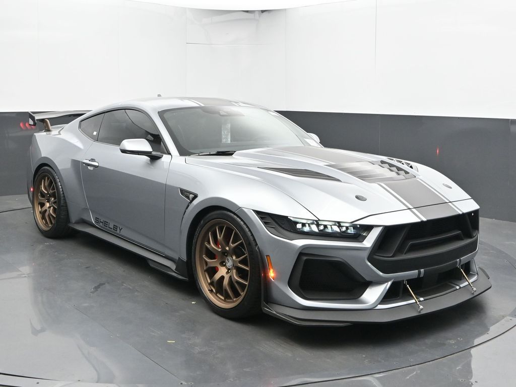 2025 Ford Mustang Shelby photo 2