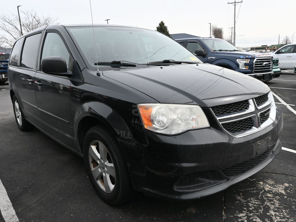 Used 2013 Dodge Grand Caravan SE with VIN 2C4RDGBG9DR600834 for sale in Delavan, WI