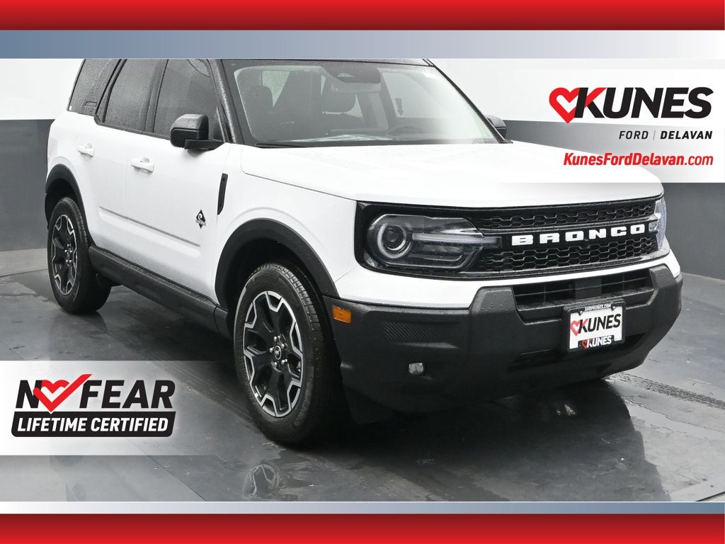 2025 Ford Bronco Sport Outer Banks's photo