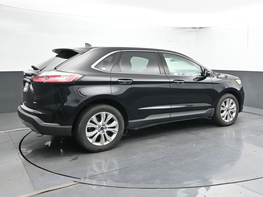 Certified 2022 Ford Edge Titanium SUV