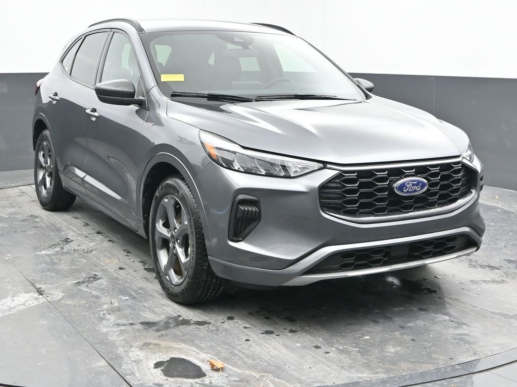 2024 Ford Escape ST-Line's photo