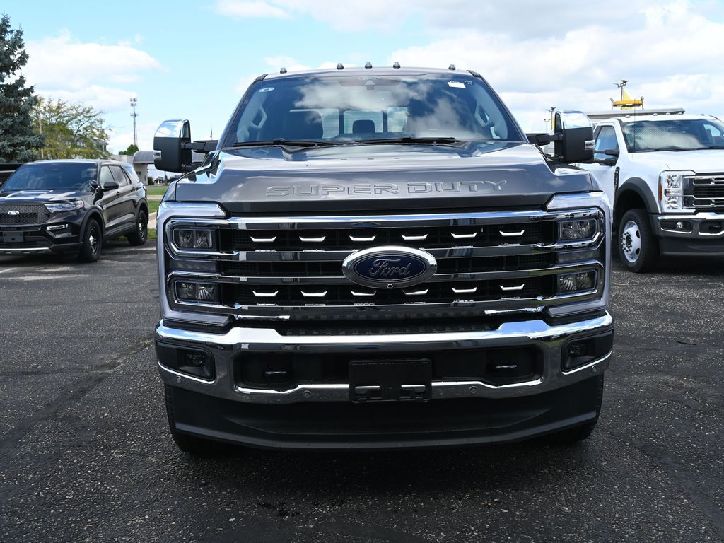 2026 Ford F-250 Lariat photo 3