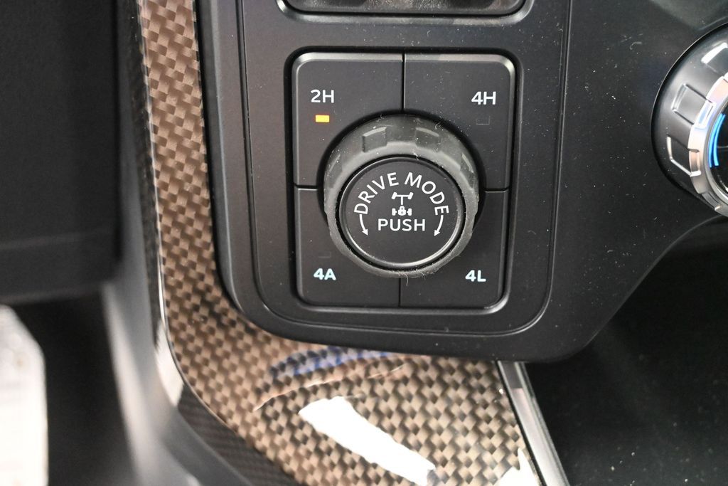 2025 Ford F-150 Lariat - Photo 20