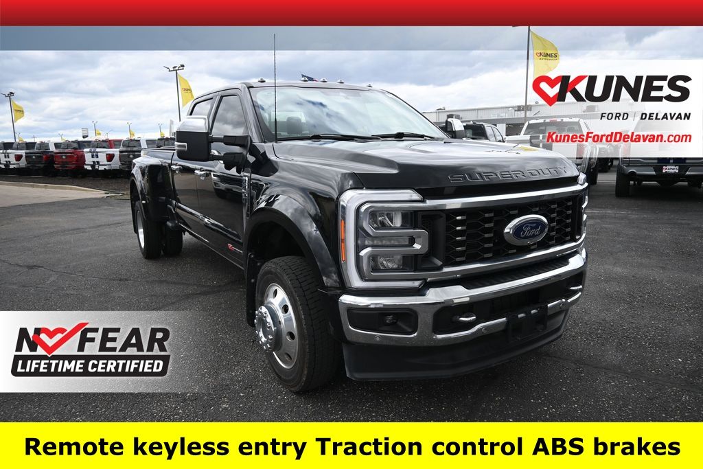 2023 Ford F-450 Lariat 4x4 Crew Cab 8' Box DRW's photo