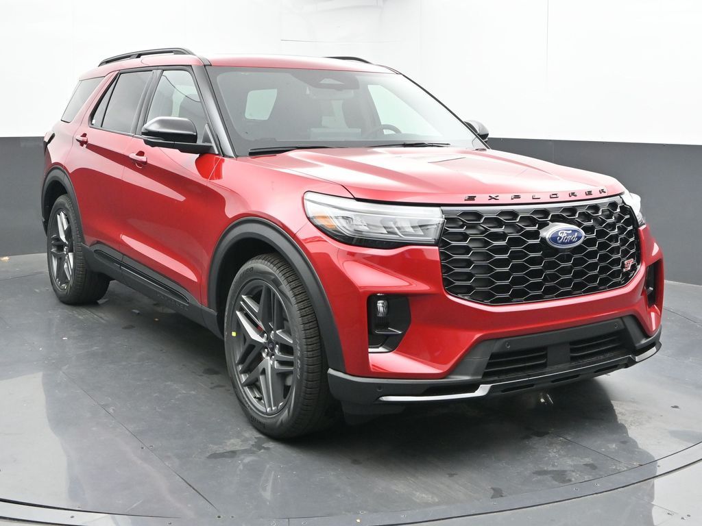 2026 Ford Explorer ST photo 2
