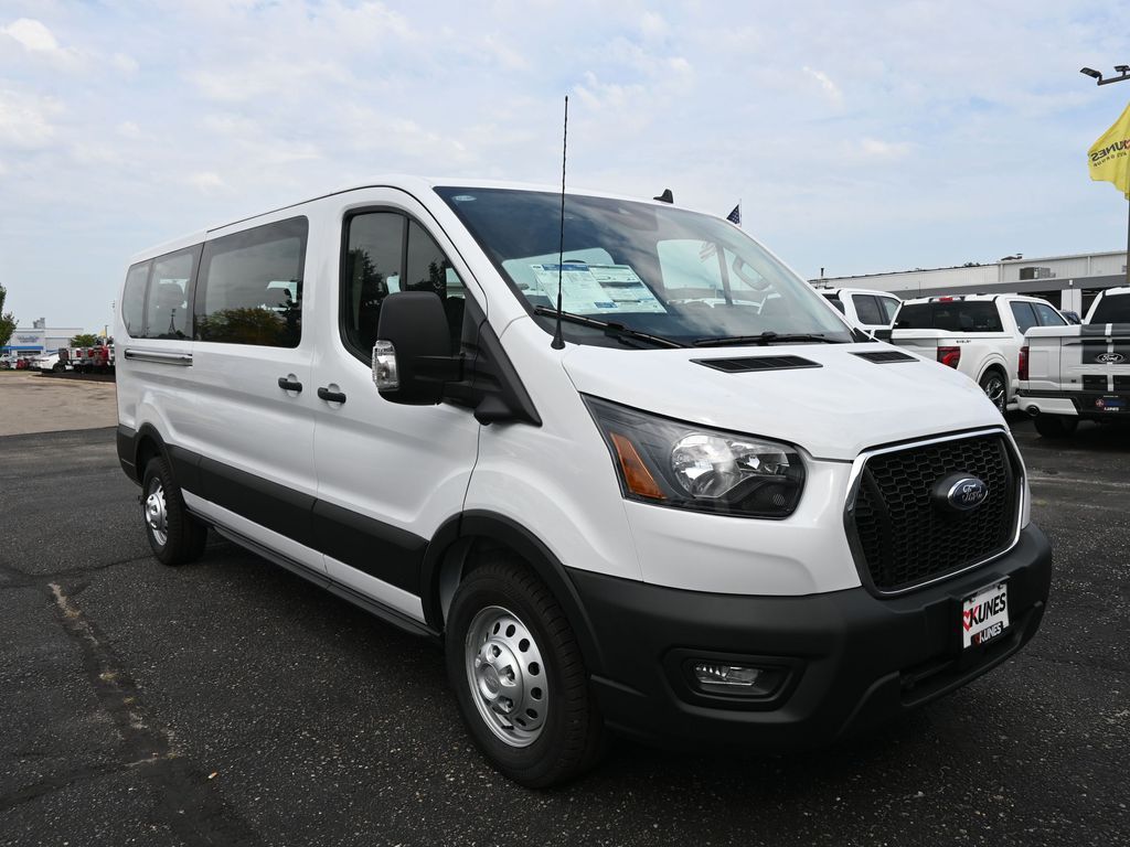 2025 Ford Transit photo 3