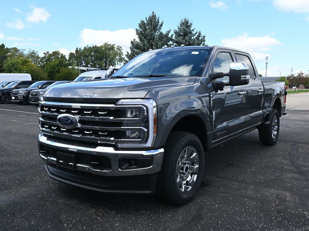2026 Ford F-250 Lariat photo 2