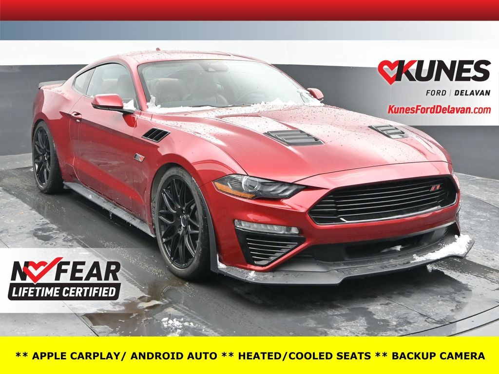 2022 Ford Mustang GT Premium's photo