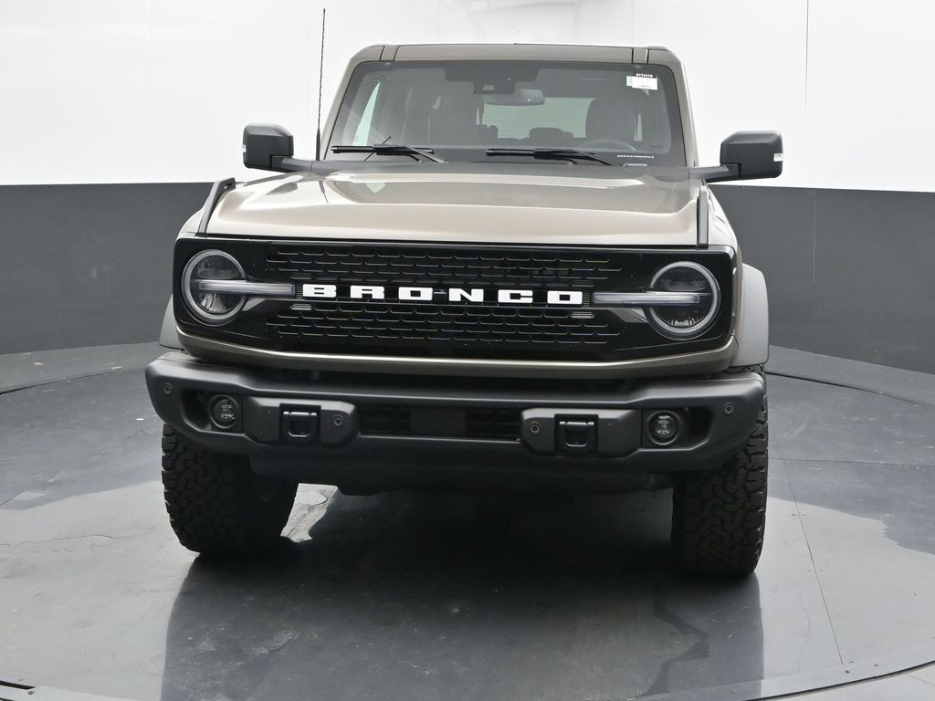 2025 Ford Bronco Badlands photo 3