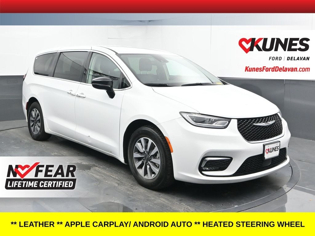 Used 2024 Chrysler Pacifica Plug-In Hybrid Select Van Passenger Van
