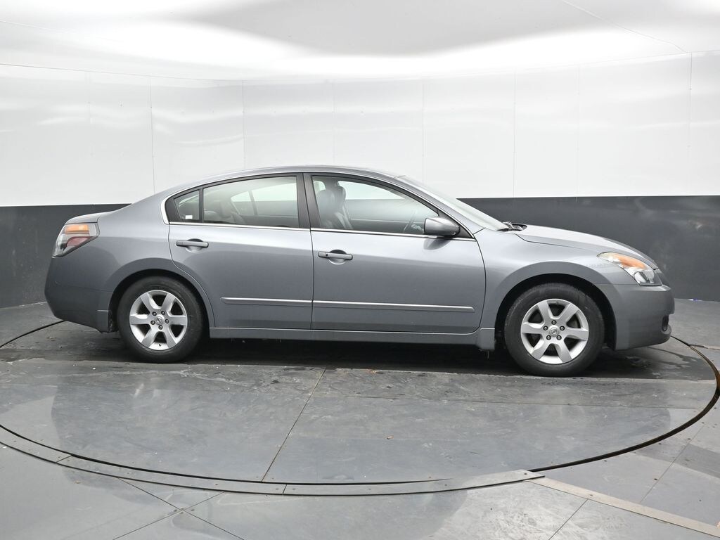 Used 2009 Nissan Altima 2.5 SL Sedan