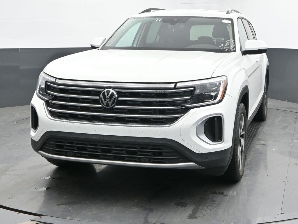 Used 2025 Volkswagen Atlas 2.0T SE w/Technology SUV