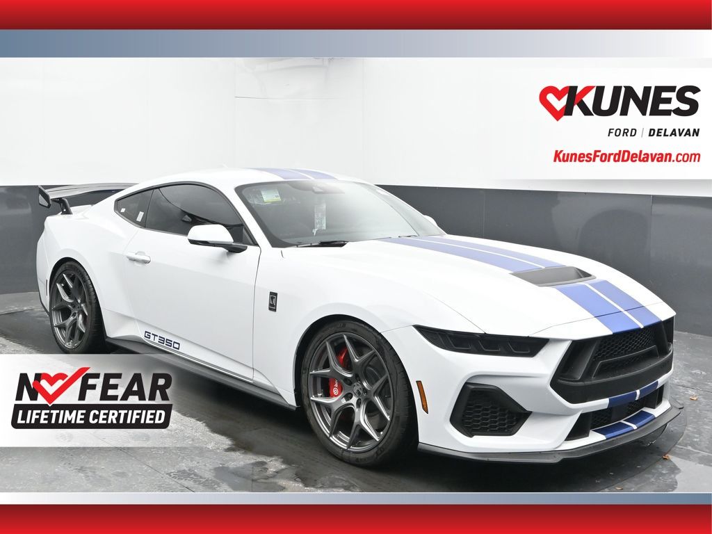 2025 Ford Mustang GT Premium's photo