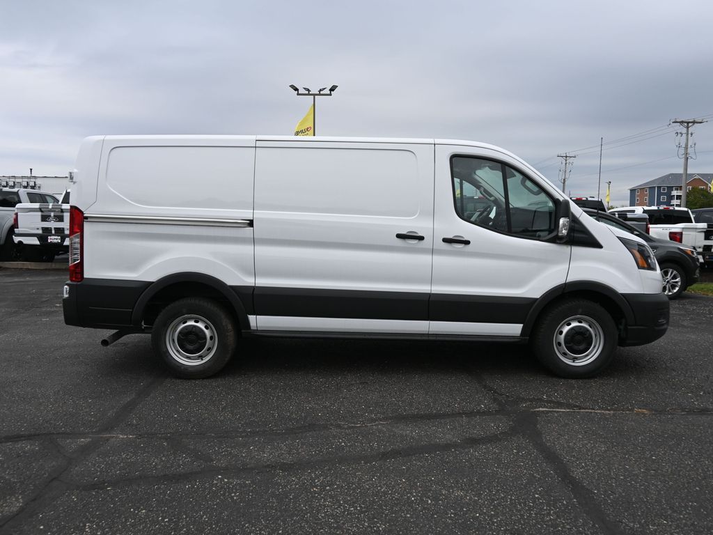 2024 Ford Transit photo 4