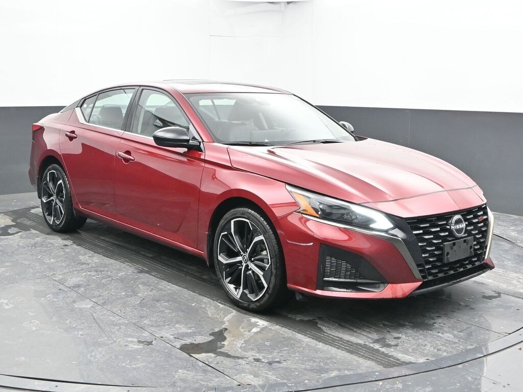 Used 2024 Nissan Altima 2.5 SR Sedan