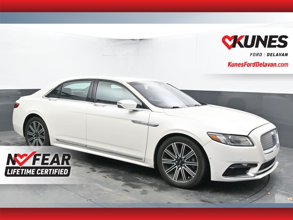 2018 Lincoln Continental Reserve's photo