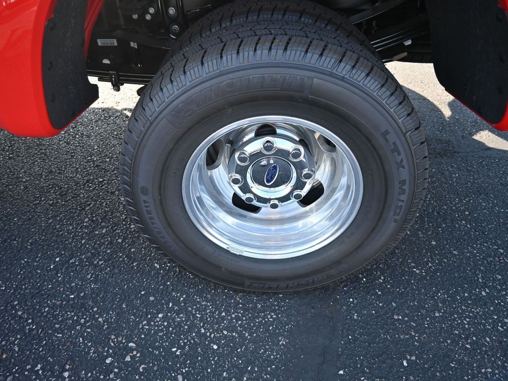 2026 Ford F-350 XLT photo 3