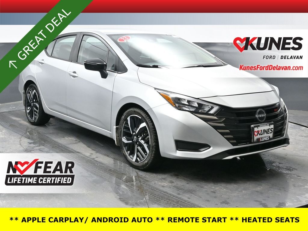 2023 Nissan Versa 1.6 SR CVT's photo