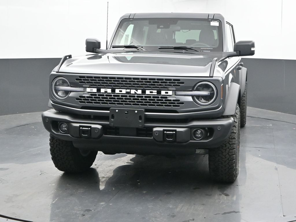 2025 Ford Bronco Badlands photo 3