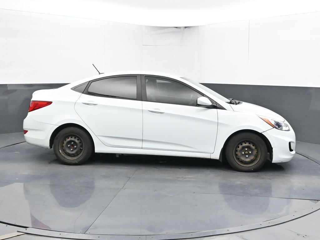 Used 2016 Hyundai Accent SE Sedan