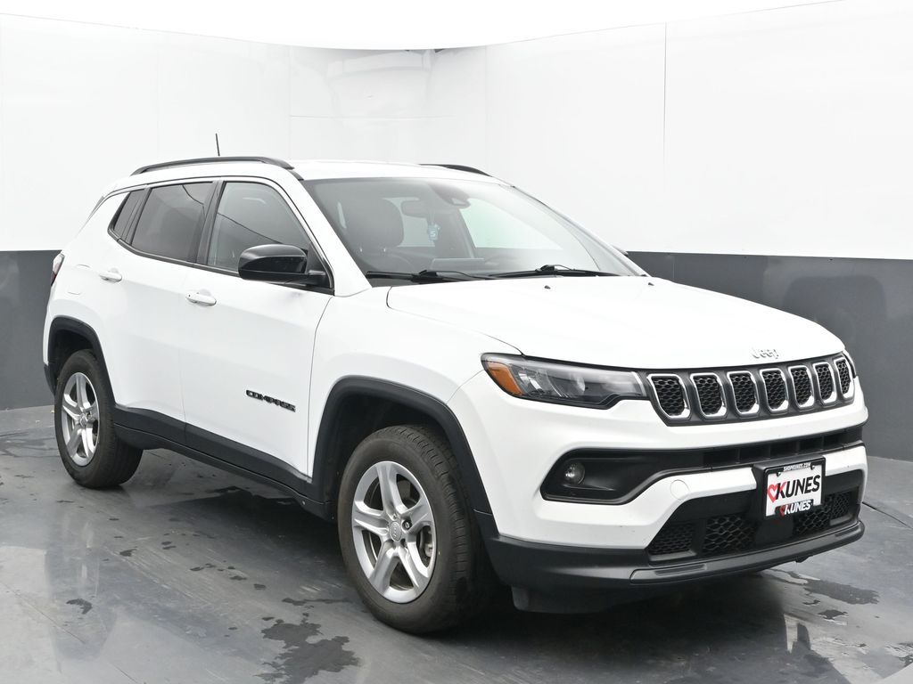 Certified 2023 Jeep Compass Latitude with VIN 3C4NJDBN1PT553353 for sale in Delavan, WI