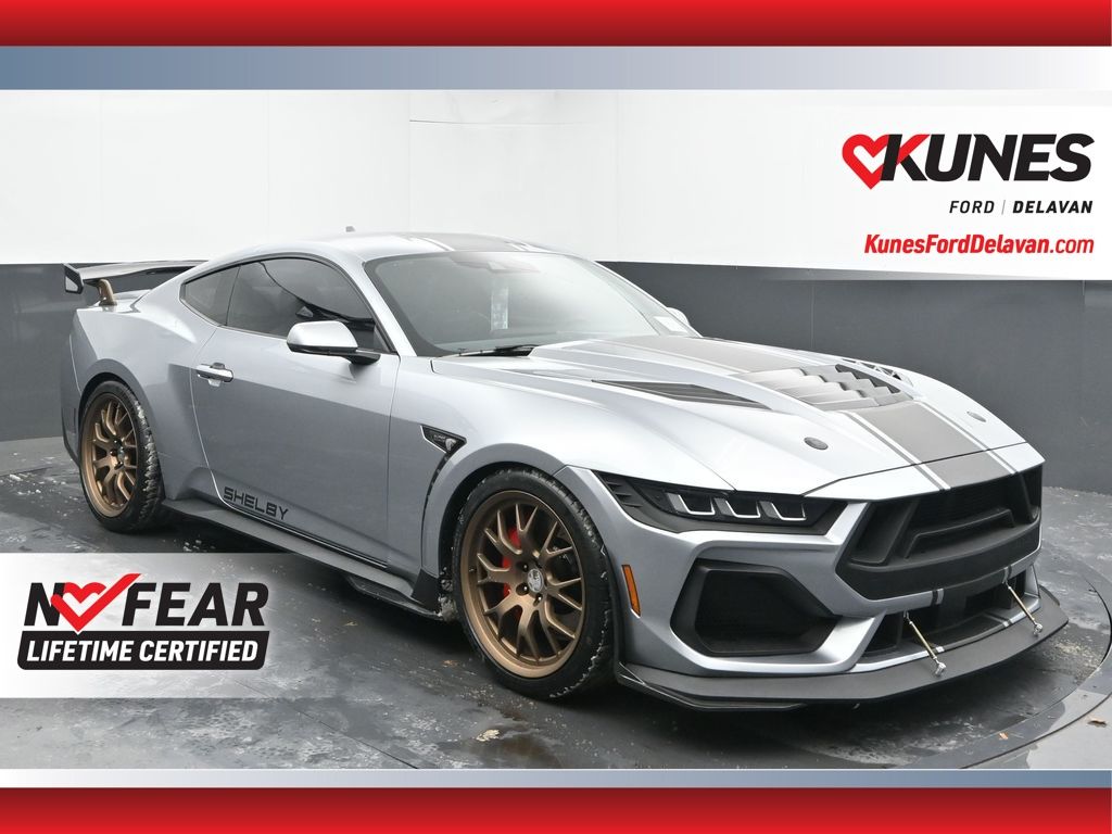 2025 Ford Mustang GT Premium's photo