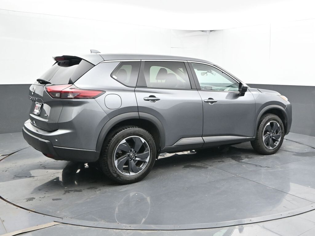 Used 2024 Nissan Rogue SV SUV