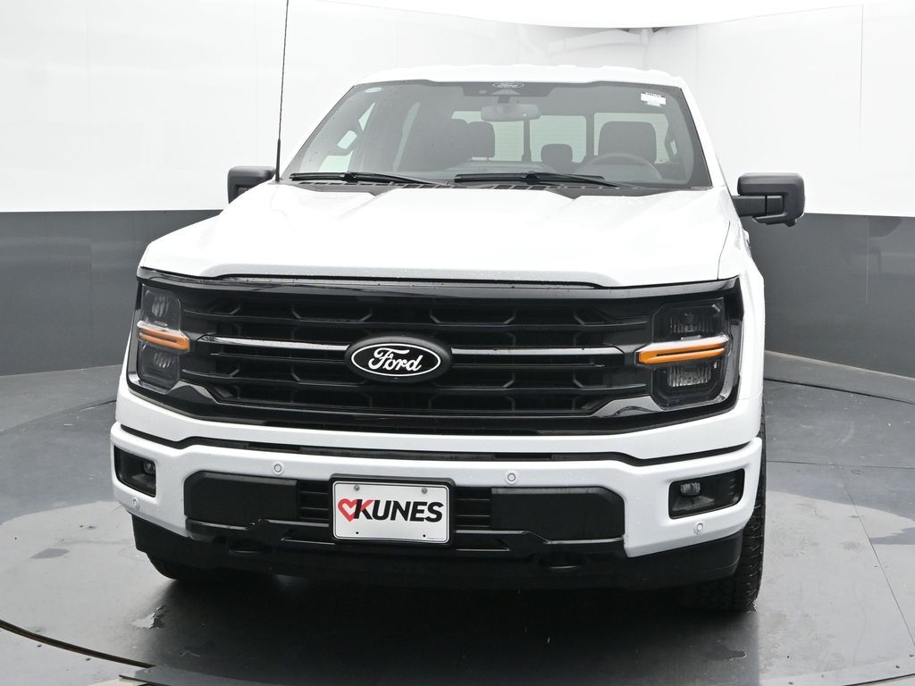2025 Ford F-150 XLT photo 3