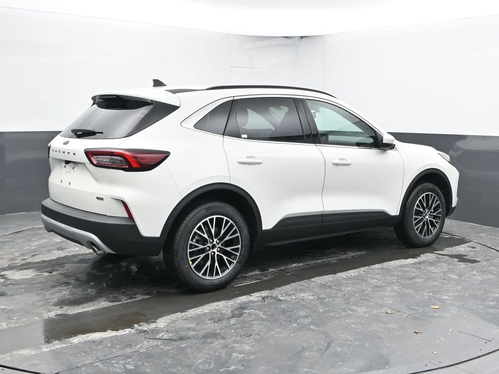 New 2026 Ford Escape Base SUV