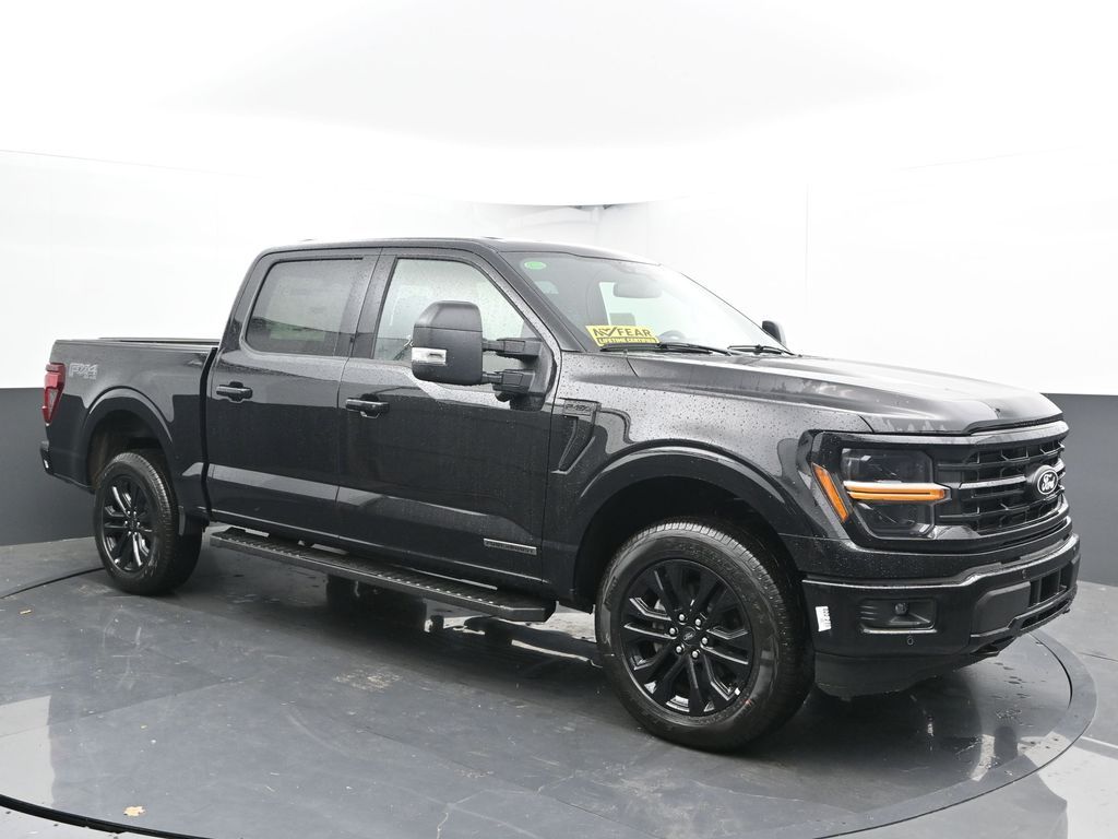 2025 Ford F-150 XLT photo 2