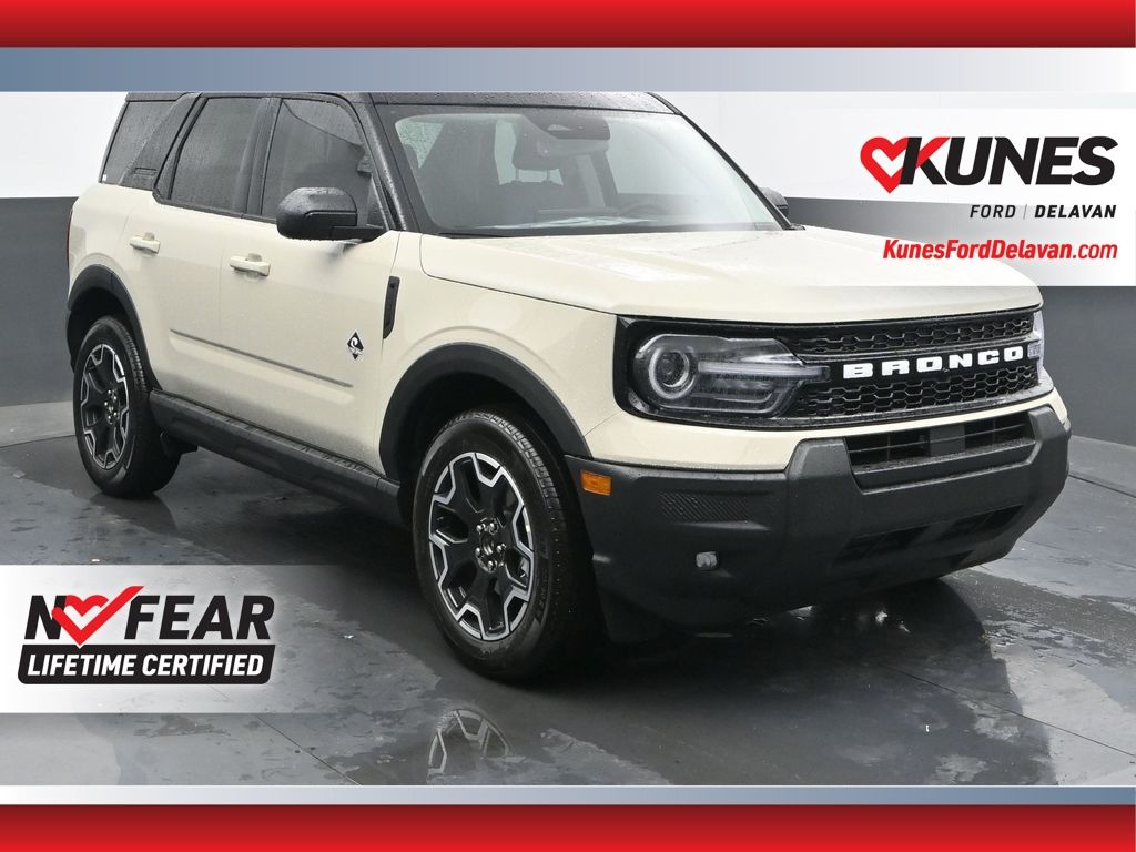 2025 Ford Bronco Sport Outer Banks's photo