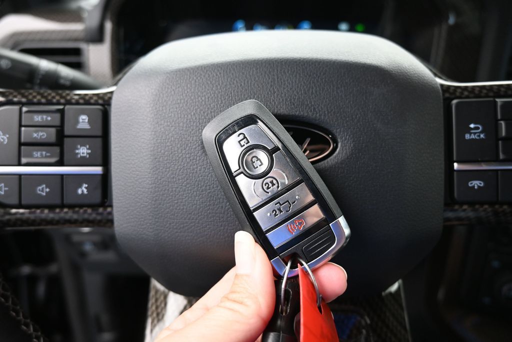 2025 Ford F-150 Lariat - Photo 30