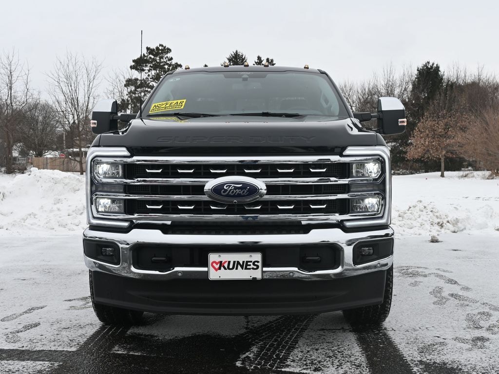 New 2025 Ford F-350 Lariat Truck Crew Cab