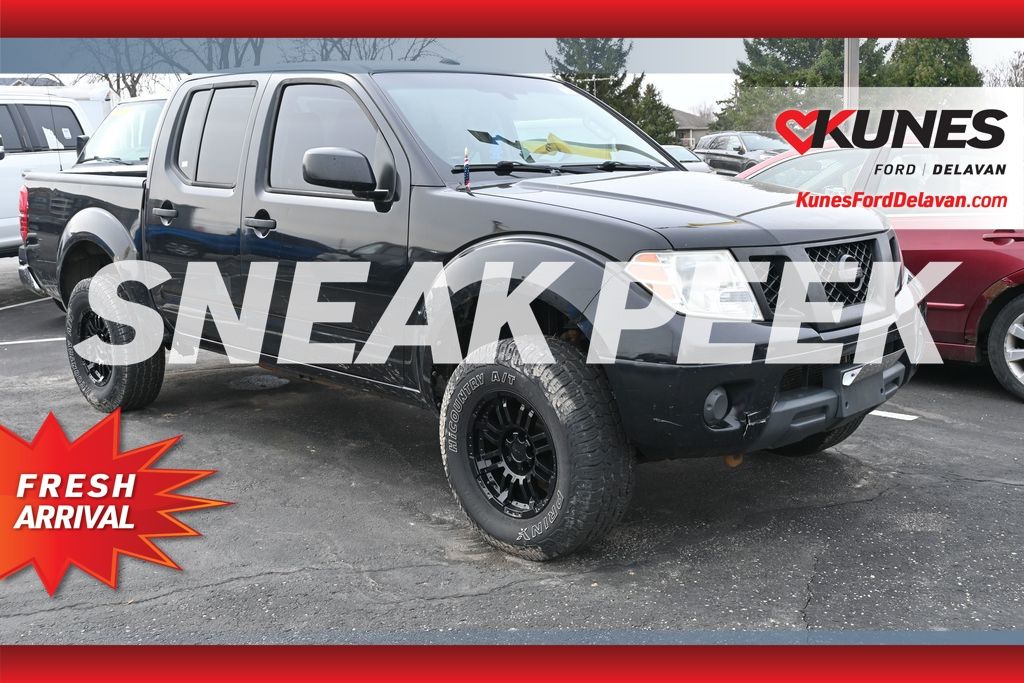 2014 Nissan Frontier 4.0 SV Crew Cab 4X4 AT SWB's photo