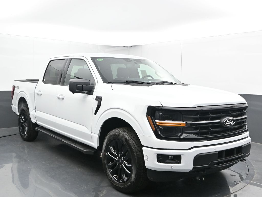 2025 Ford F-150 XLT photo 2