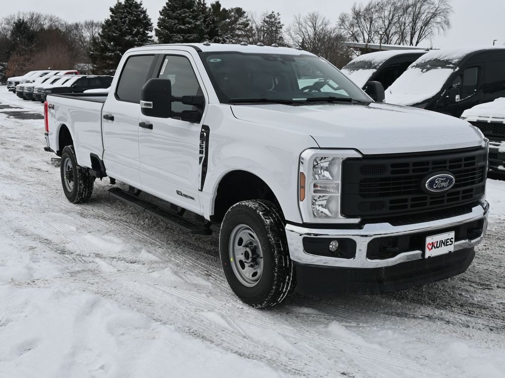 New 2026 Ford F-350 XL Truck Crew Cab