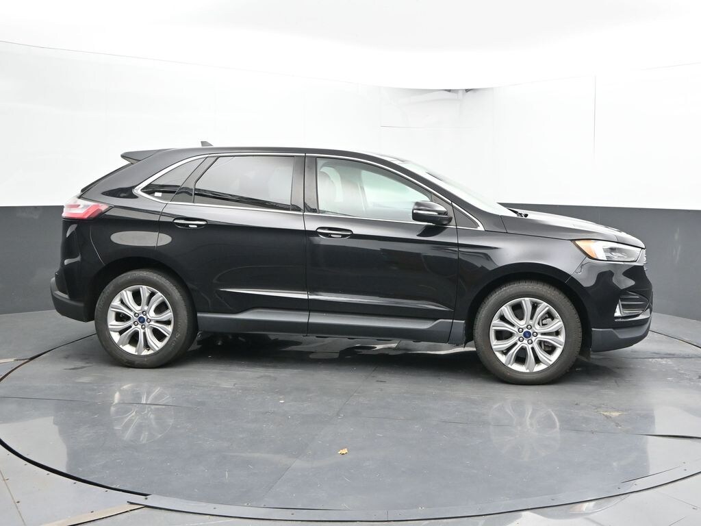 Certified 2022 Ford Edge Titanium SUV