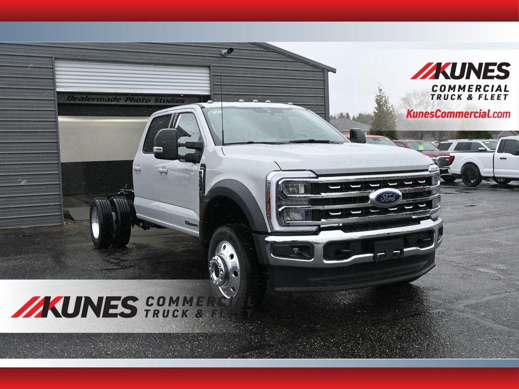 2026 Ford F-550 Chassis Lariat DRW Truck Crew Cab