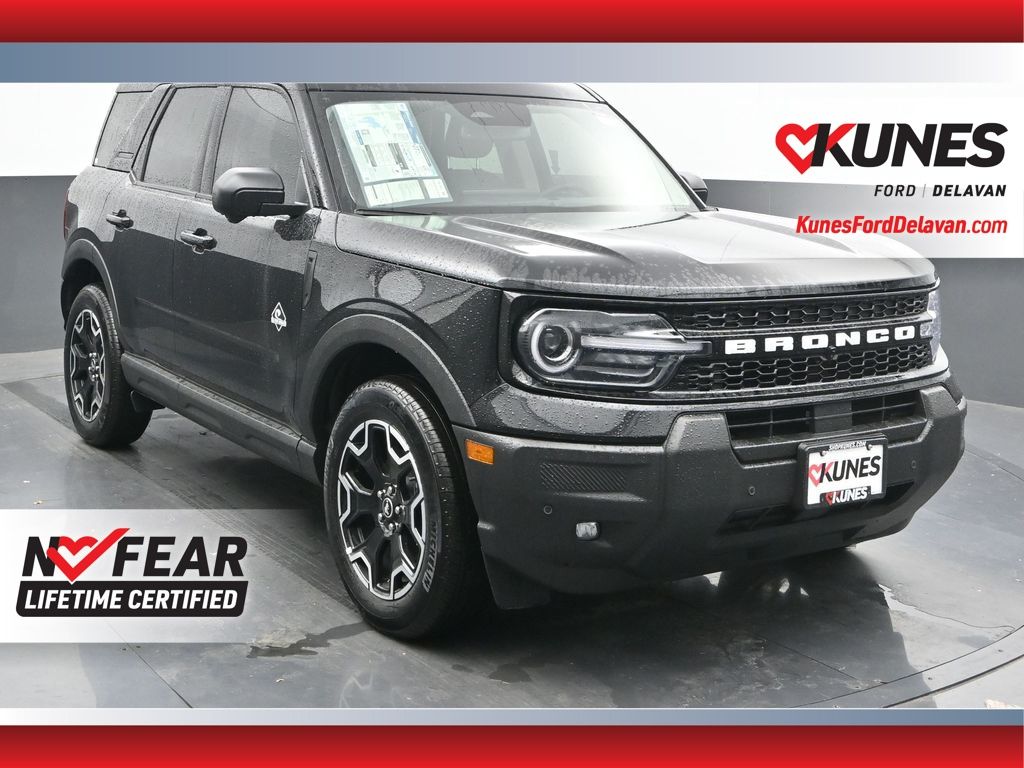 2025 Ford Bronco Sport Outer Banks's photo