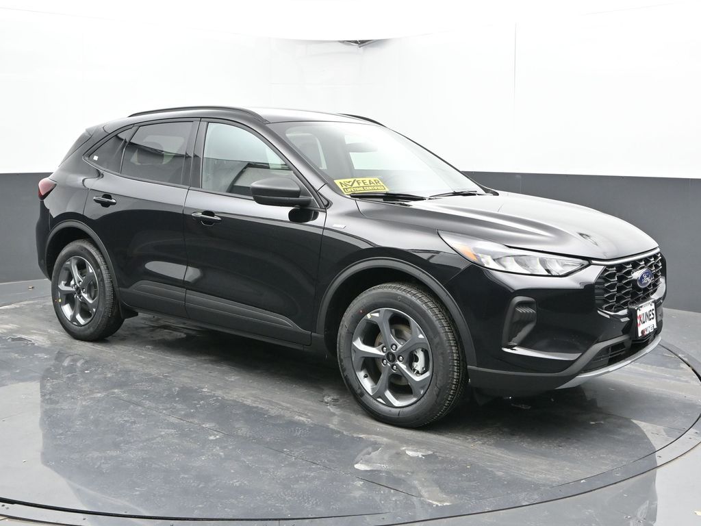 2025 Ford Escape ST-Line photo 2