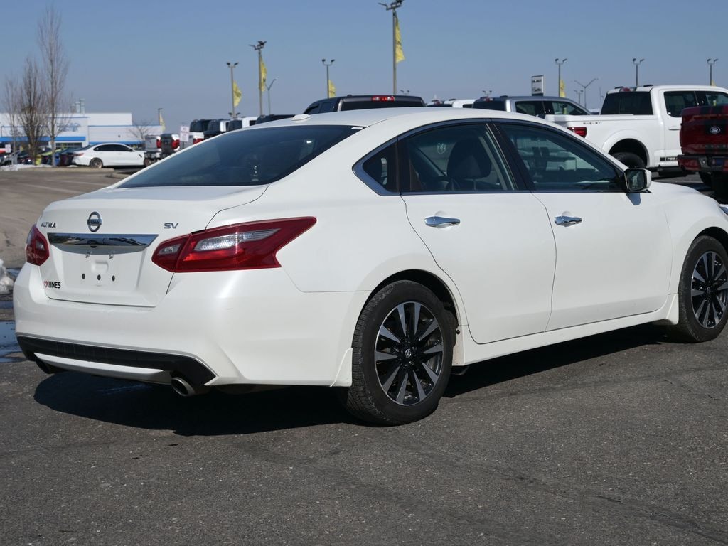 Used 2018 Nissan Altima 2.5 SV Sedan