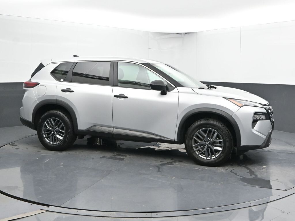 Used 2024 Nissan Rogue S SUV