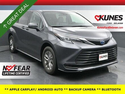 2025 Toyota Sienna LE 8 Passenger Van Passenger Van