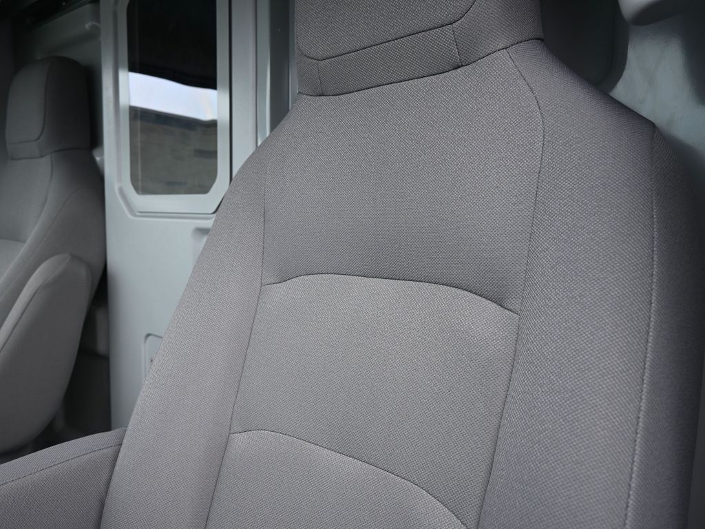 2025 Ford E-Series Cutaway Base - Photo 17
