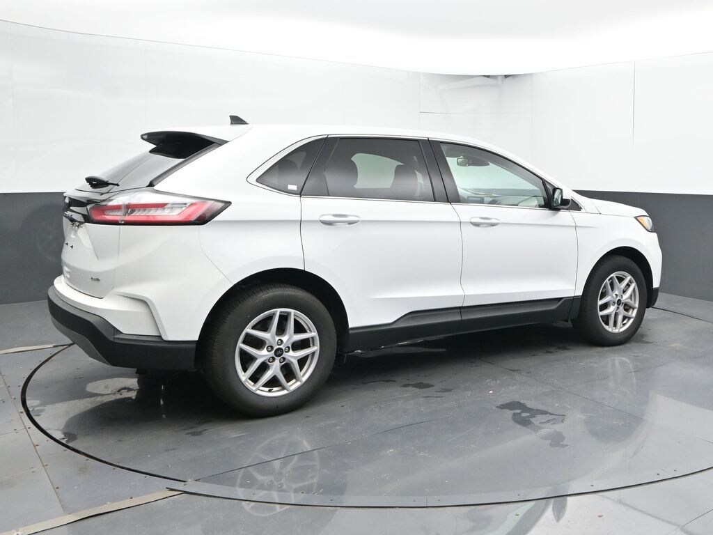 Used 2024 Ford Edge SUV