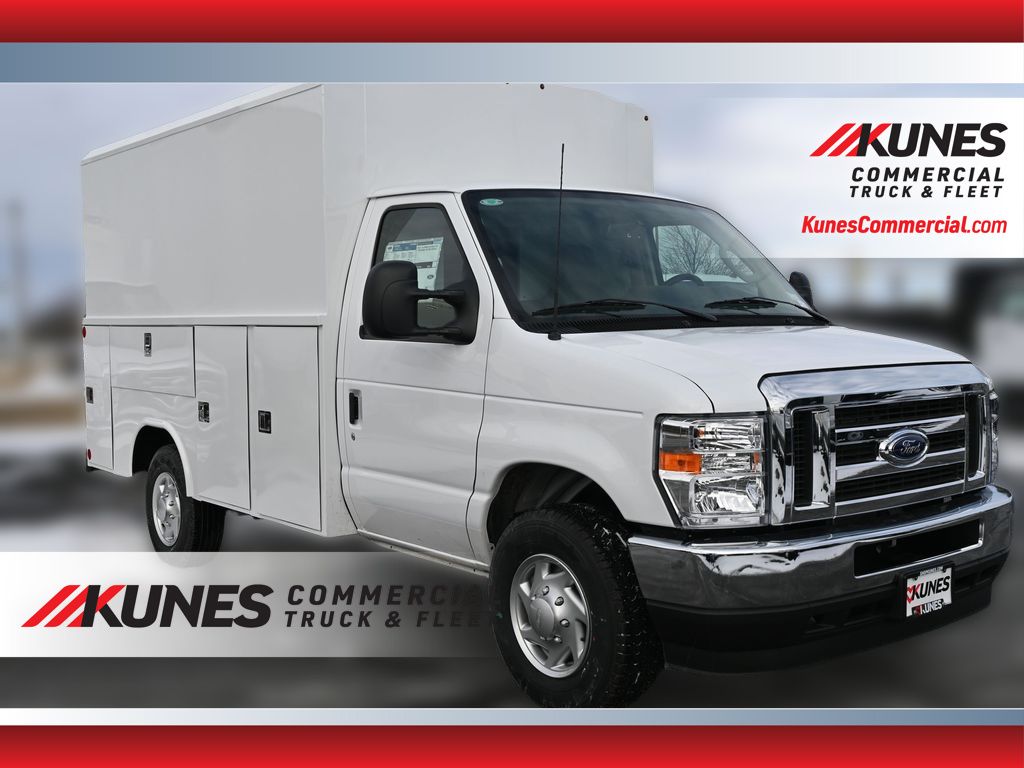 2025 Ford E-Series SRW E-350 Super Duty 138 in WB's photo