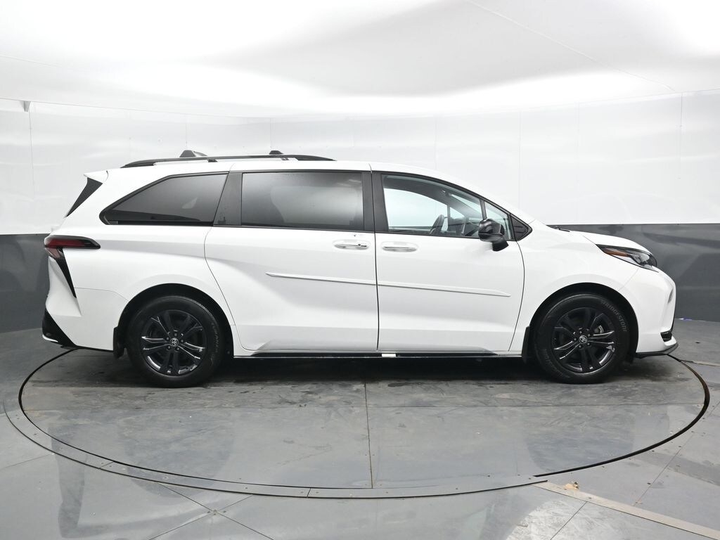Used 2025 Toyota Sienna XSE 7 Passenger Van Passenger Van