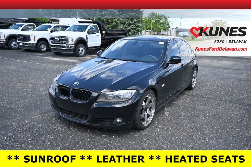 2011 BMW 3 Series 335i Sedan's photo